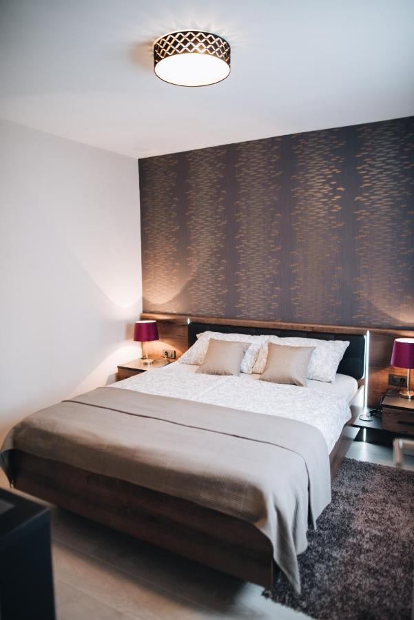 Stay In The Very Heart Of Porec - 50M To The Beach Εξωτερικό φωτογραφία
